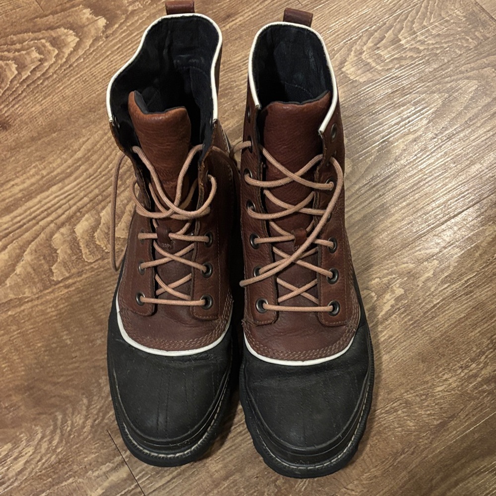 Sorel Men's Two-Tone Leather Boots